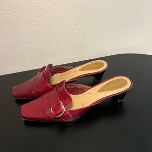Liz Claiborne Y2K Red Leather Slip-On Mule Kitten Heels with Buckle Detail